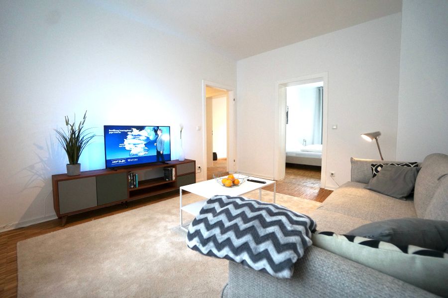 Thumbnail-Sehr schöne 3 Zimmer Whg komplett möbliert ! Fußläufig zum HBf !