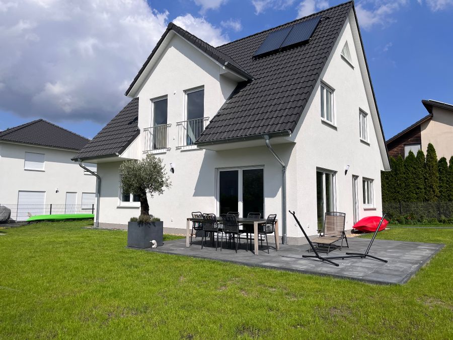 Thumbnail-Neubau Einfamilienhaus mit Einbauküche, Klimaanlage, zentraler Lüftungsanlage und PV