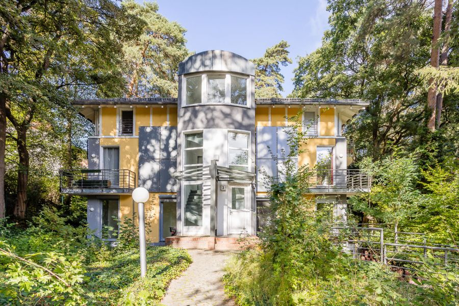 Thumbnail-Provisionsfrei* 3-Zimmer-Terrassenwohnung mit ca. 300 m² eigenem Garten in Frohnau