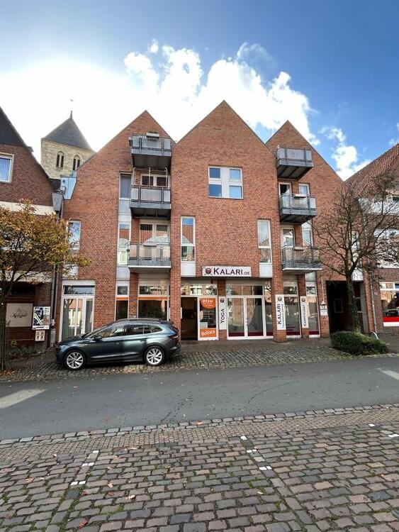 Thumbnail-Drei Zimmer Wohnung im Ortskern mit Dachterrasse und Balkon