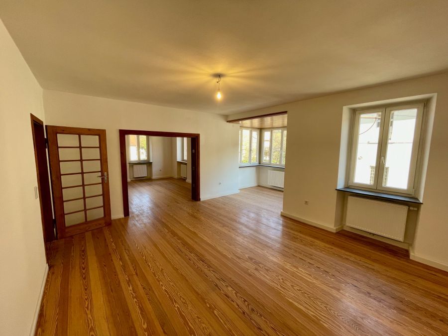 Thumbnail-Provisionsfrei* Wunderschöne, komplett renovierte 140qm Altbauwohnung nahe Neustadt mit Garten