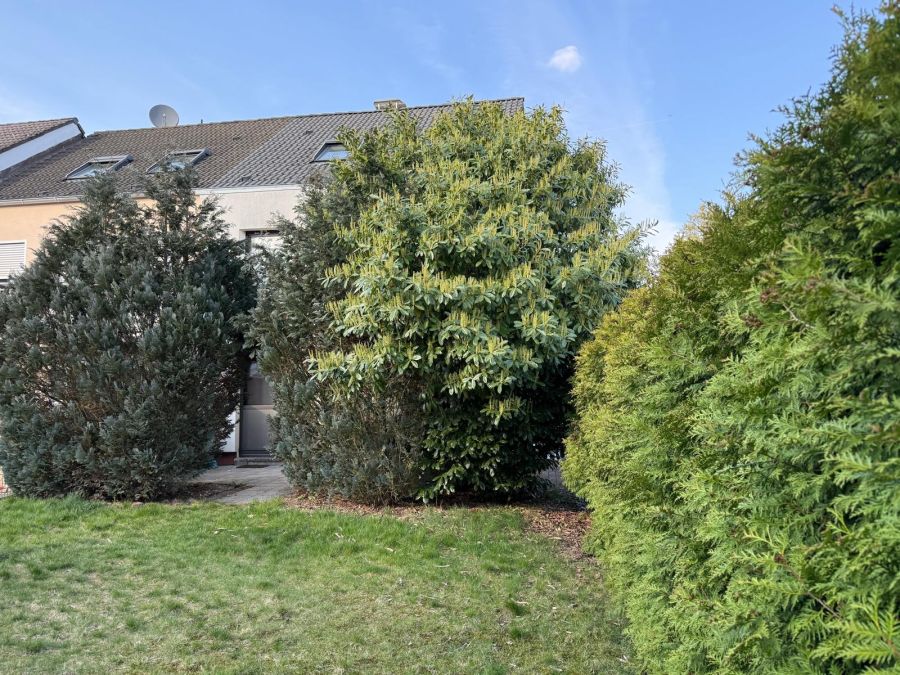 Thumbnail-REH Einfamilienhaus mit Terasse, Garten, Gartenhaus in TOP-Lage: ruhig, sonnig, grün