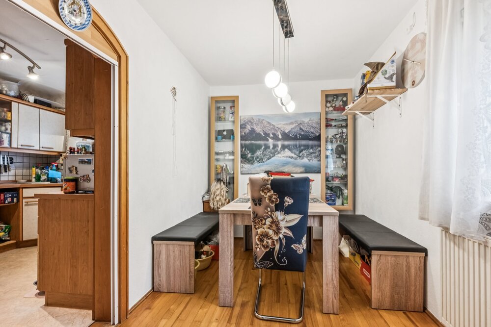 Thumbnail-Charmantes Einfamilienhaus mit Potenzial: renovierungsbedürftig, aber sofort bewohnbar in Friedberg