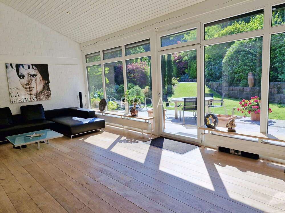 Thumbnail-Haus zum Kaufen in Engelsbrand Grunbach 899.000,00 € 200 m²