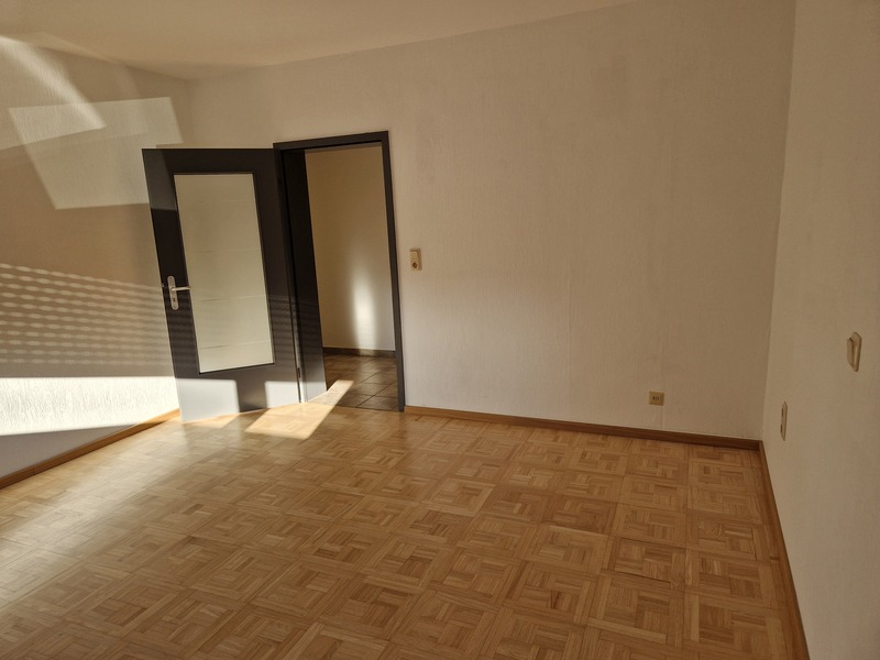 Thumbnail-2,5 ZKB, Pattere, komplet renoviert