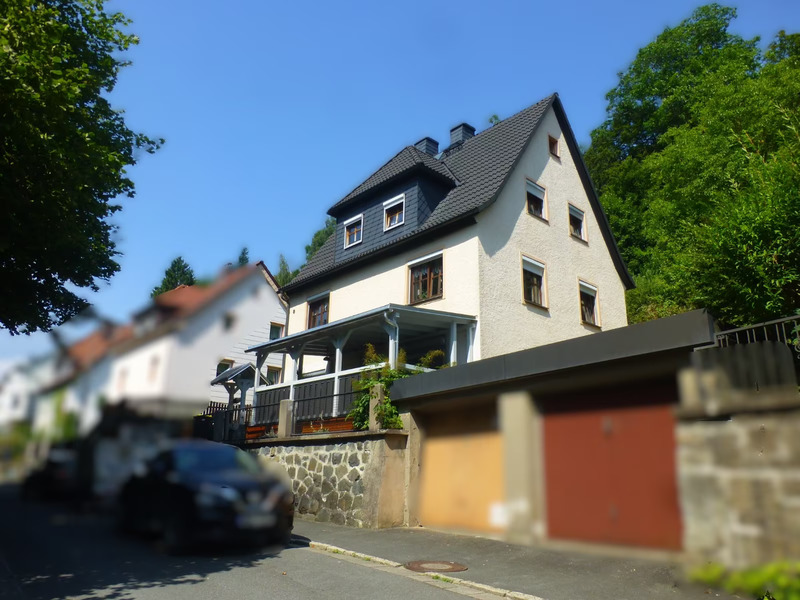 Thumbnail-Charmantes Wohnhaus mit Einliegerwohnung in Naila – Waldrandlage
