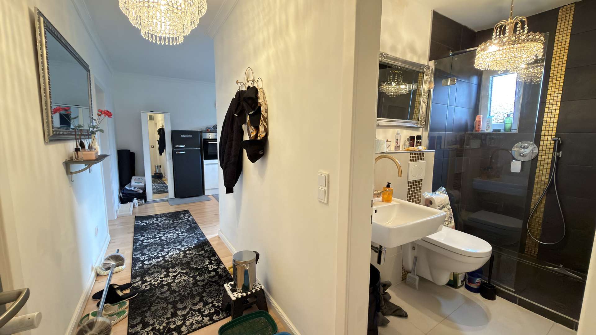 Thumbnail-Zwei vermietete Wohneinheiten mit großem Garten und ausbaufähigem DG zur WohnungMaisonette