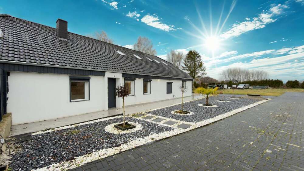 Thumbnail-Einzigartiges Traumhaus mit Baupotenzial & hochwertiger Ausstattung