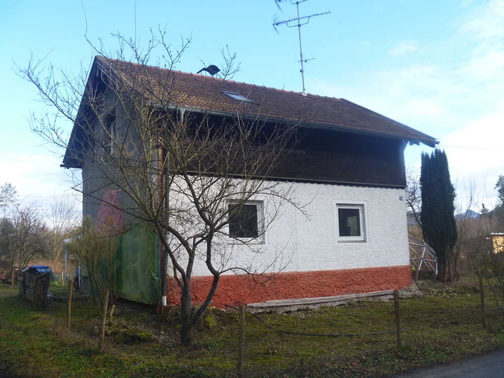 Thumbnail-1-Zimmer-Wohnung im Wald für jemand der Ruhe braucht, Bad/WC gemeinschaftlich