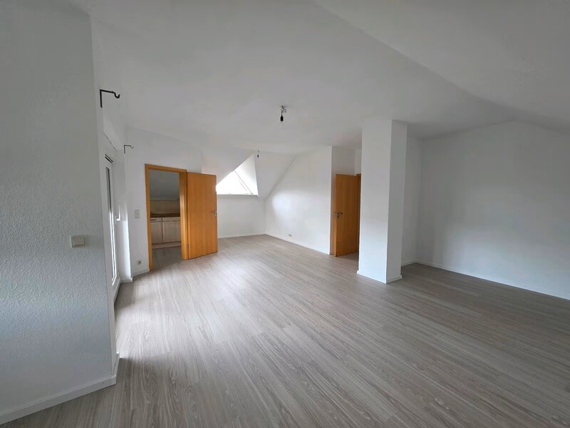 Thumbnail-3,5-Zimmer-DG-Wohnung, 102 m²