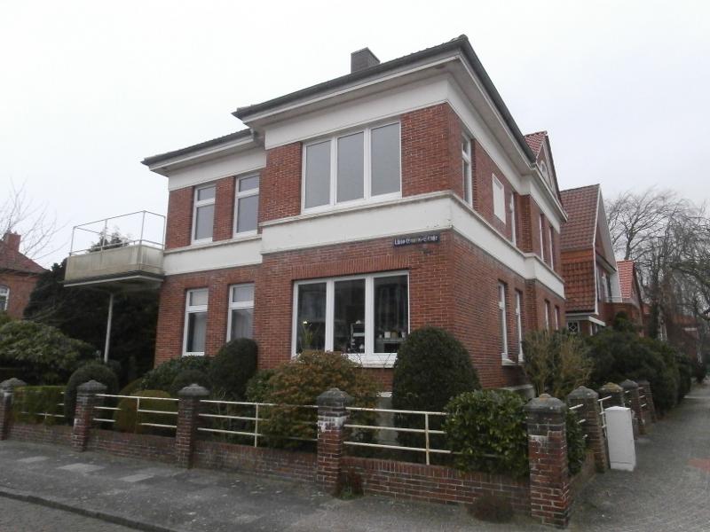 Thumbnail-Altbau-Oberwohnung (ohne Schrägen)-neu renoviert - in Norden