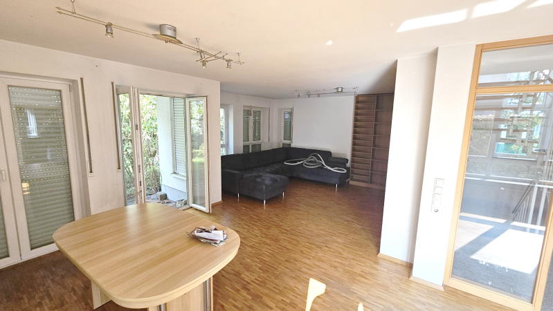 Thumbnail-ObjNr:19759 - Attraktives Wohnen im gepflegten EFH mit Garten, Terrasse, Balkon und Garage in LU-Maudach