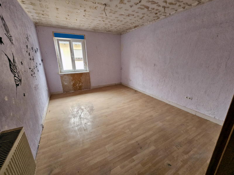 Thumbnail-ObjNr:19582 - Renovierungsbedürftiges 4 Fam.-Mehrfamilienhaus in zentraler Lage