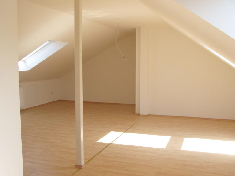 Thumbnail-ObjNr:16134 - Traumwohnung in einem Dreifamilienhaus mit einem Tageslichtbad und Stellplatz