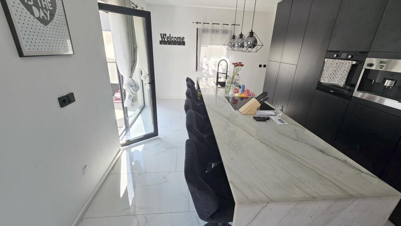 Thumbnail-ObjNr:19238 - Zweifamilienhaus, teilweise saniert, in ruhiger Ortsrandlage von WO-Heppenheim