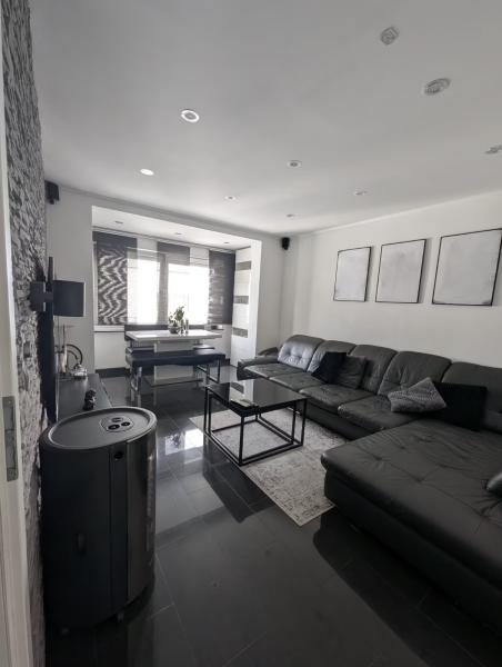 Thumbnail-ObjNr:19738 - Hochmoderne, fast frisch sanierte Eigentumswohnung mit 2 Bakonen und Stellplatz