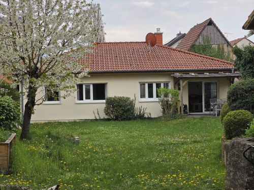 Thumbnail-Schönes, ebenerdiges Einfamilienhaus in 97450 Arnstein-Büchhold, 28 km von Würzburg und 15 km von Schweinfurt entfernt (ID 10640)