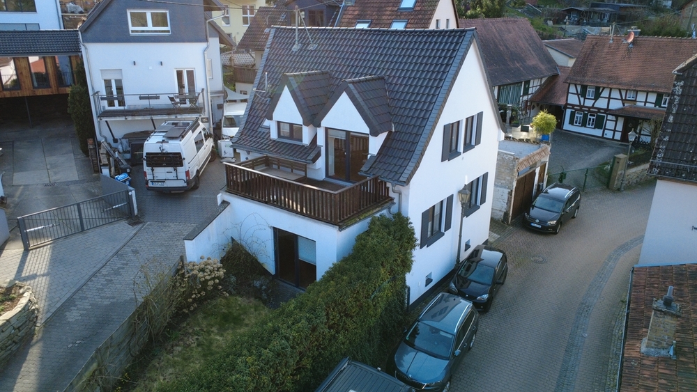 Thumbnail-Hofheim-Lorsbach: Außergewöhnliches Einfamilien-Stadthaus