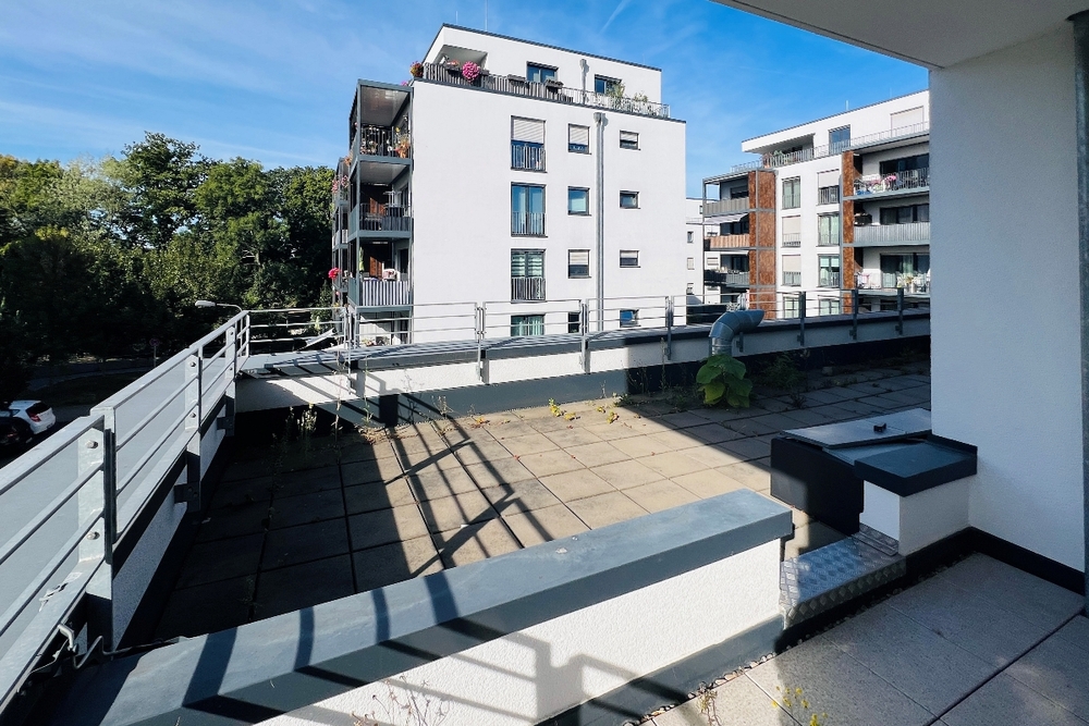 Thumbnail-Gut geschnittene 2-Zimmer-Wohnung mit großer Dachterrasse in Frankfurt-Unterliederbach!