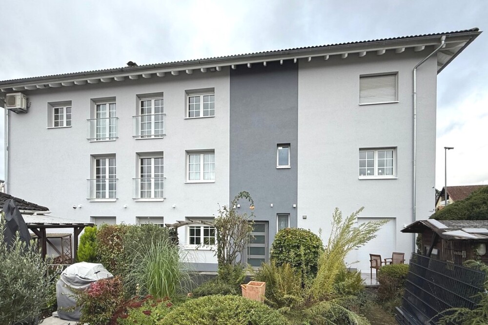 Thumbnail-Oberursel: Kernsaniertes 6-Parteienhaus! Schmuckstück zur Anlage und teilw. Selbstbezug