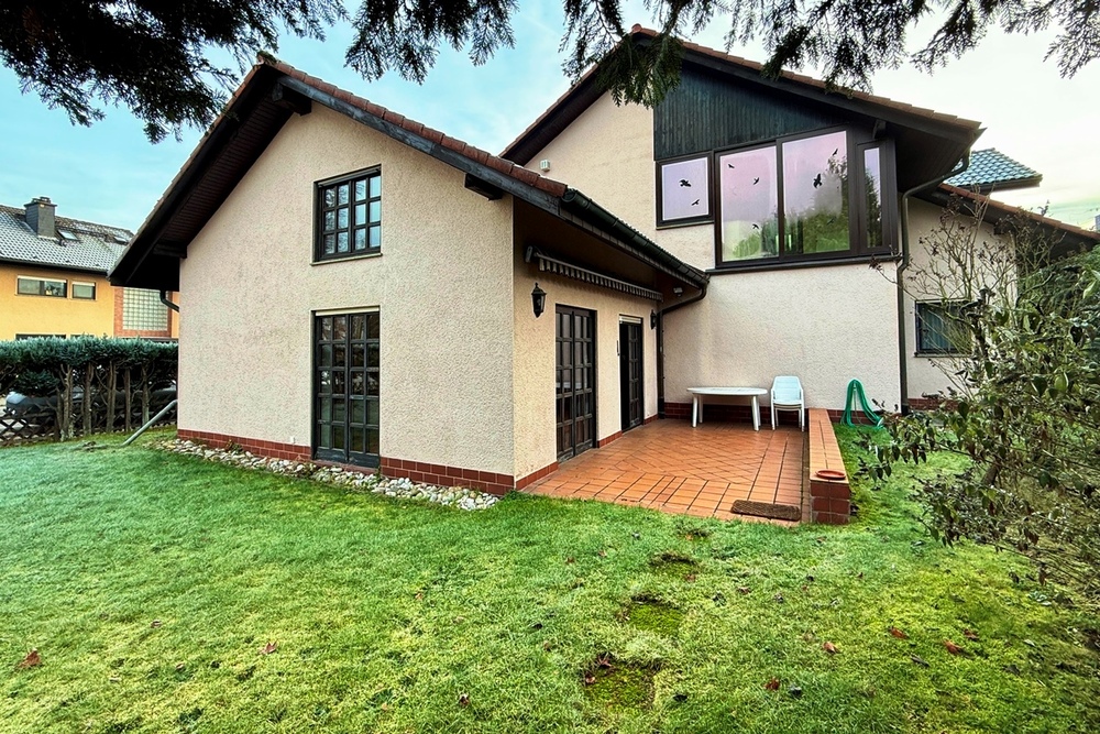 Thumbnail-Freistehendes Einfamilienhaus in Neu-Isenburg - Toplage im Buchenbusch!