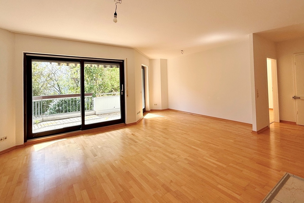 Thumbnail-Hochwertige 3-Zimmer-Wohnung mit zwei Balkonen in begehrter Lage von Frankfurt-Sachsenhausen