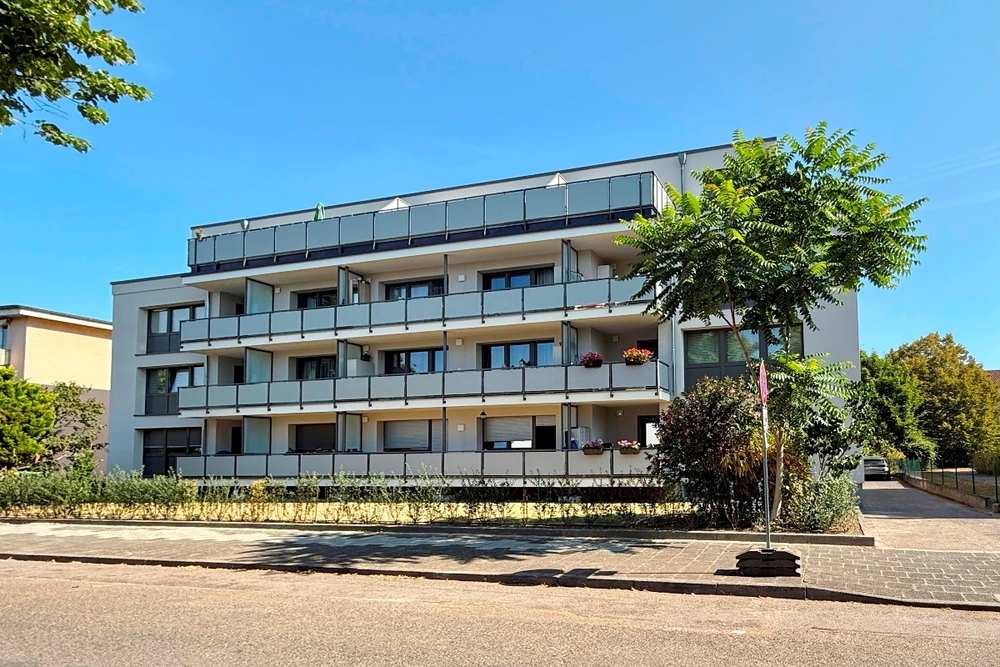Thumbnail-Top Investment: Energetisch saniertes Mehrfamilienhaus in ruhiger Lage von Offenbach