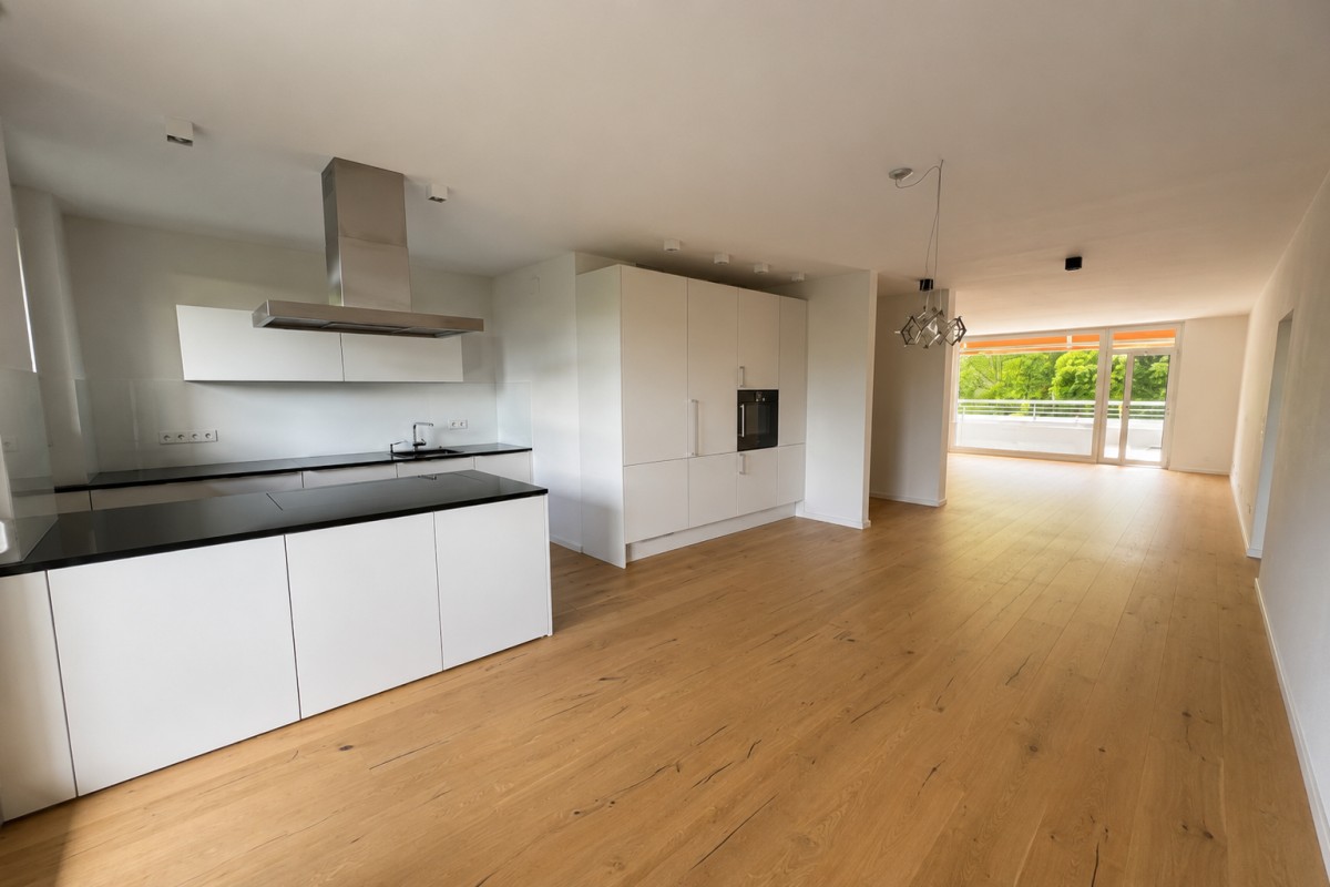 Thumbnail-Frankfurt-Sachsenhausen: Exklusiv modernisierte 3-Zimmer-Wohnung!