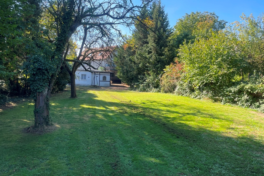 Thumbnail-Entwicklungsgrundstück mit 1.527 m² und vielseitigen Bebauungsmöglichkeiten in Frankfurt-Bonames