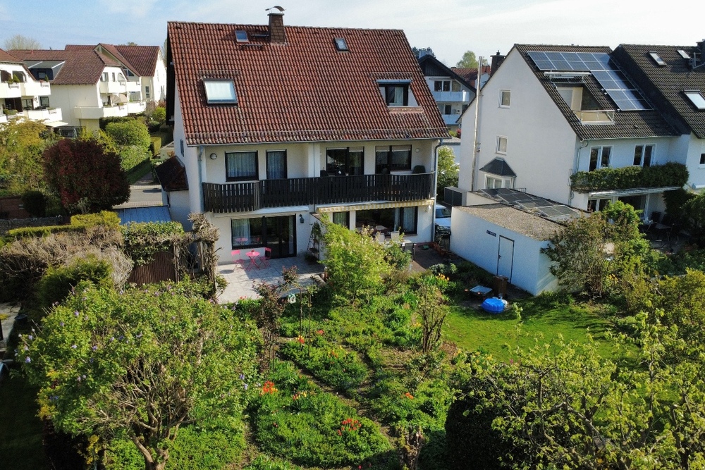 Thumbnail-Oberursel - Bommersheim: Doppelhaushälfte mit großzügigem Grundstück!