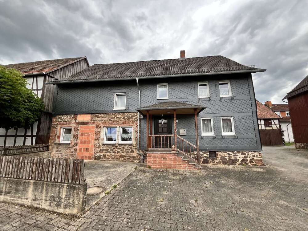 Thumbnail-Haus zum Kaufen in Lichtenfels 115.000,00 € 175.8 m²