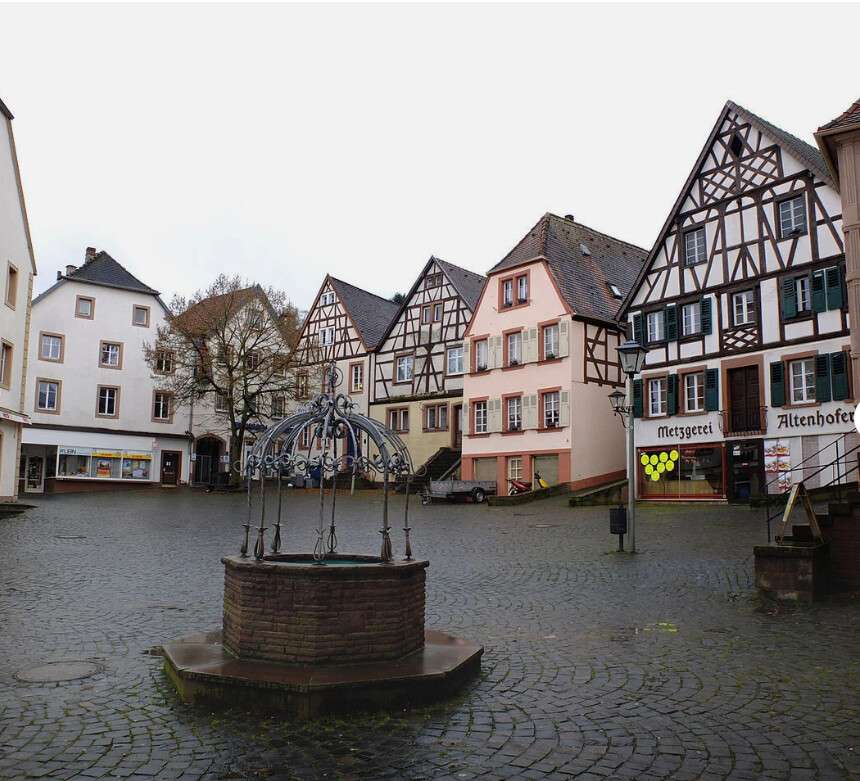 Thumbnail-Haus zum Kaufen in Ottweiler 119.000,00 € 135 m²