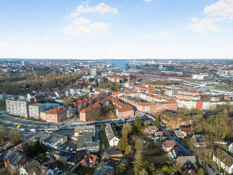 Thumbnail-Wohnung zum Mieten in Kiel 2.300,00 € 205 m²