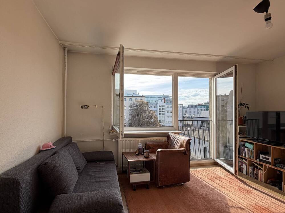 Thumbnail-Südbalkon, Aufzug und Stellplatz zwischen Karl-August-Platz und Wilmersdorfer Straße