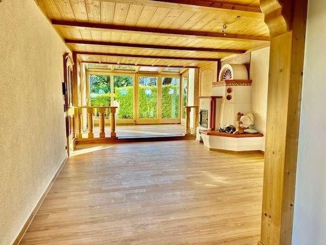 Thumbnail-Schönes und renoviertes Reihenendhaus mit 2 Garagen