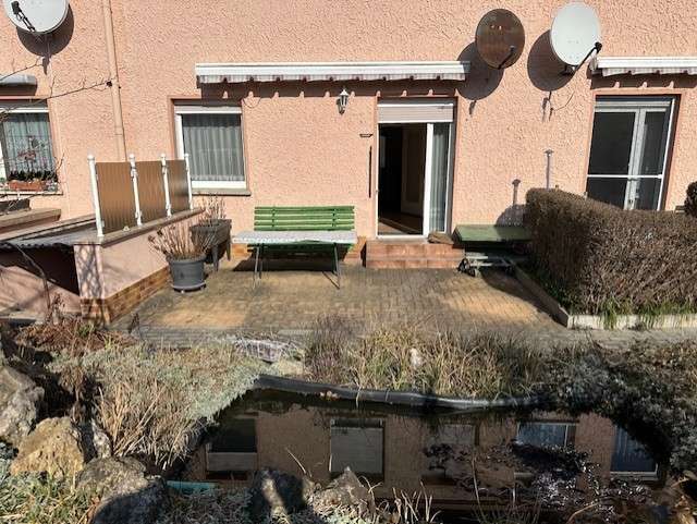 Thumbnail-Solides kleines Reihenmittelhaus mit Terrasse