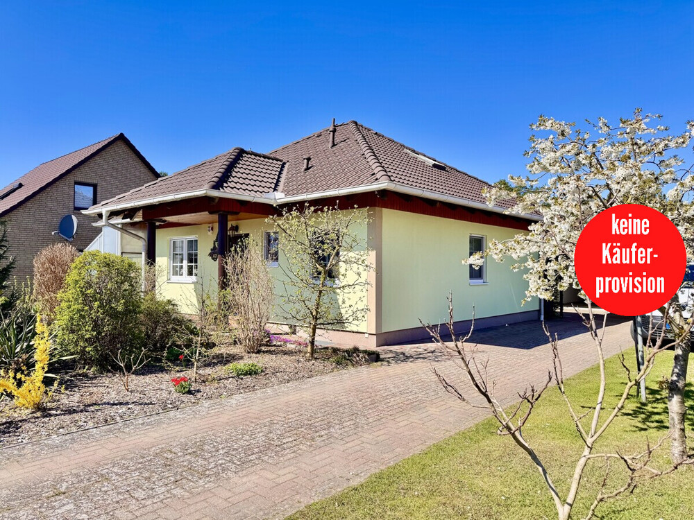 Thumbnail-HORN IMMOBILIEN + Einfamilienhaus mit Einbauküche, Doppelgarage und Keller in Krugsdorf bei Pasewalk