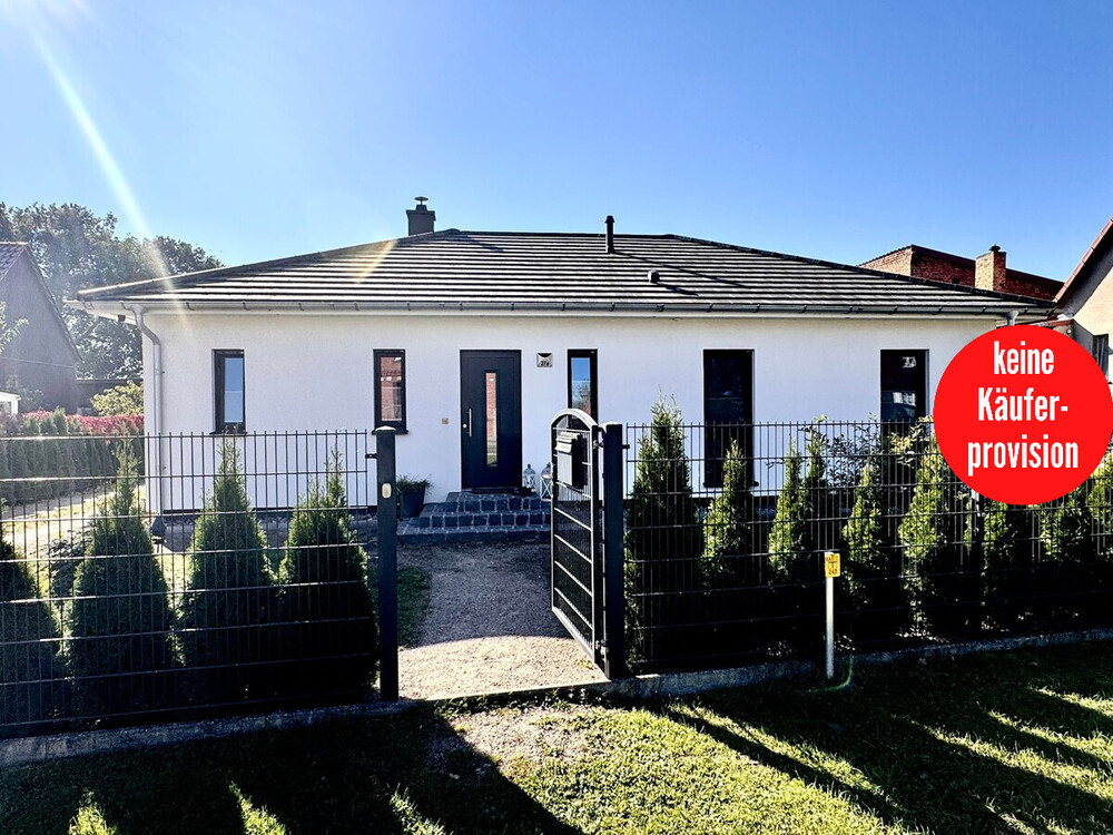 Thumbnail-HORN IMMOBILIEN ++ Einfamilienhaus im Bungalowstil in Rossow bei Pasewalk, Energieklasse A, Bj. 2017