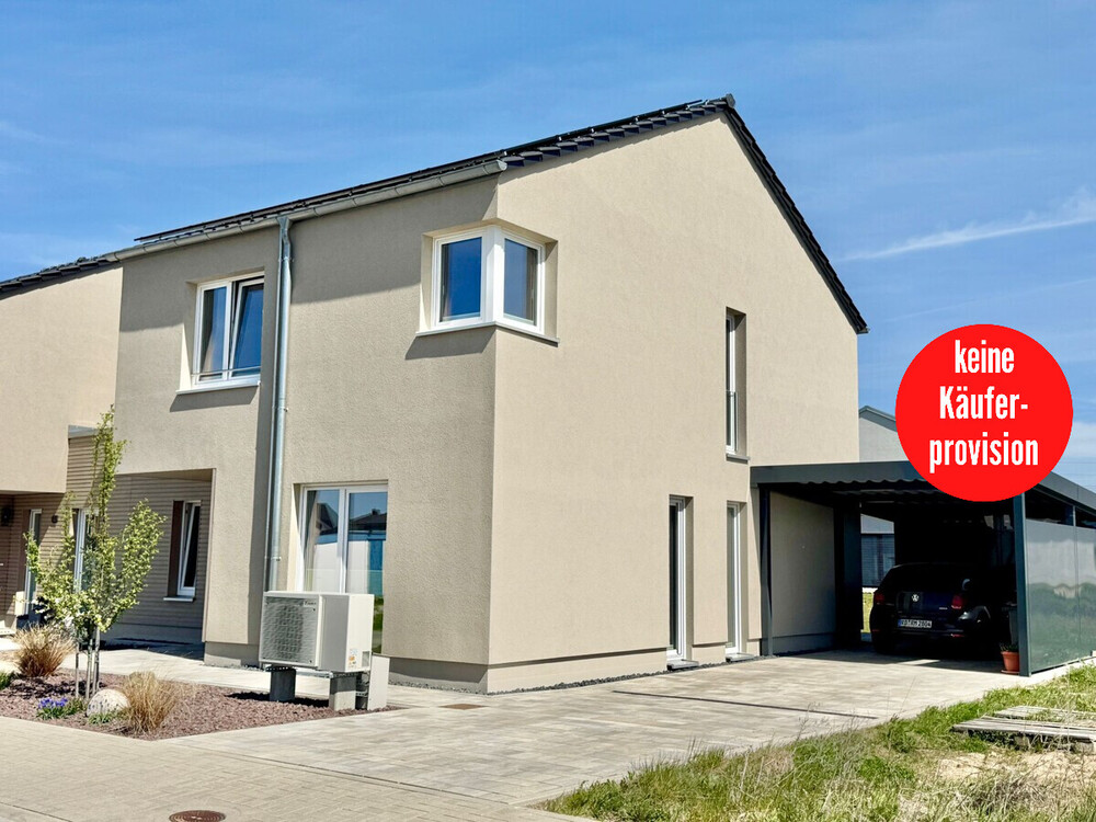 Thumbnail-HORN IMMOBILIEN ++ Neuwertiges Einfamilienhaus in Neubrandenburg Obodritenstraße, EBK + Carport