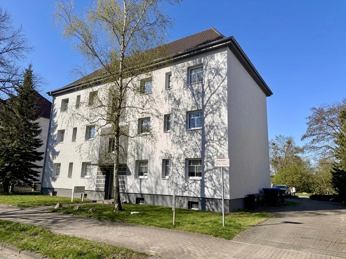 Thumbnail-HORN IMMOBILIEN++ Neustrelitz, Mehrfamilienhaus mit 6 WE, Balkone, Stellplätze und Keller -vermietet-