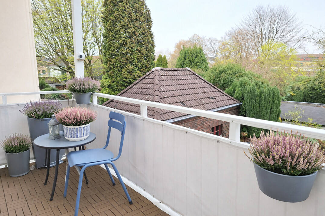 Thumbnail-Recklinghausen-West! Helle, großzügige Altbauwohnung mit Balkon in zentraler Lage!