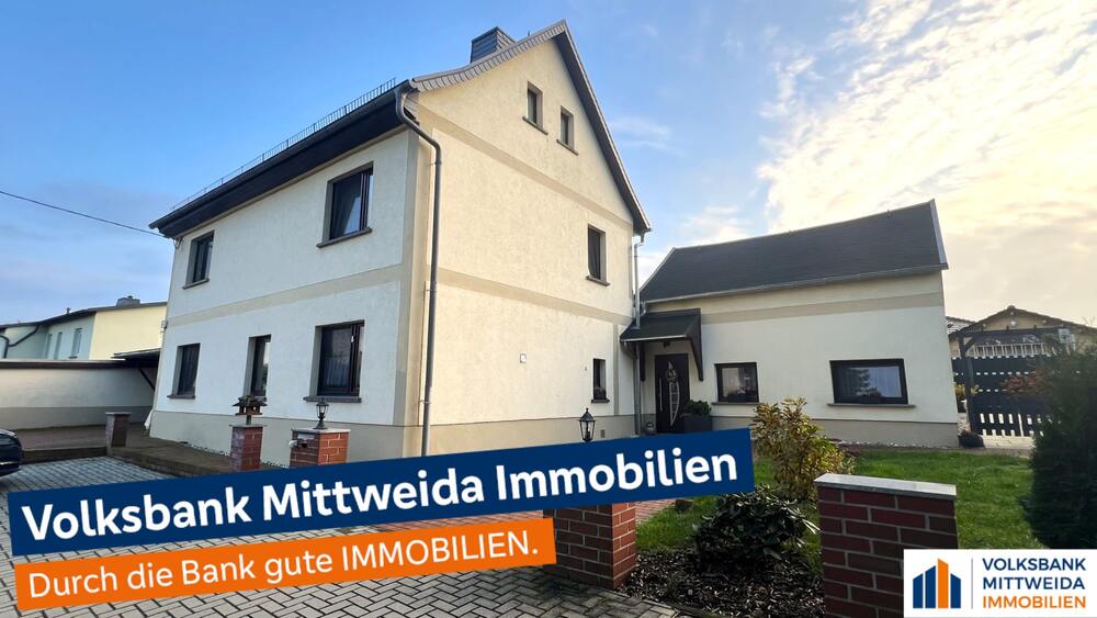 Thumbnail-Gepflegtes Einfamilienhaus mit hochwertiger Ausstattung, Poolanlage und Balkon