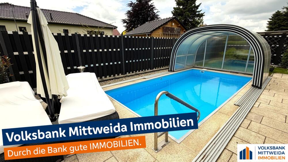 Thumbnail-Pool mit gepflegtem Einfamilienhaus und Doppelgarage bei Geithain