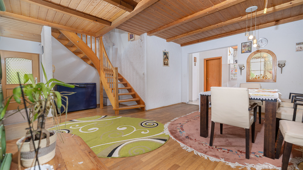 Thumbnail-Maisonette Wohnung mit großzügigen Garten