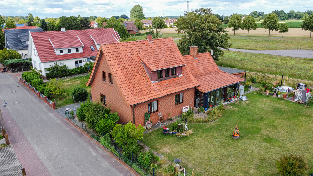 Thumbnail-Wohngenuss mit Charme - gepflegtes Ein- bis Zweifamilienhaus mit Wintergarten