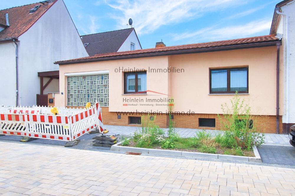 Thumbnail-EFH - Solarthermie 3 ZKBB- G-WC - kl.Garten - Wintergarten - unterkellert - Pfützenstr. Griesheim