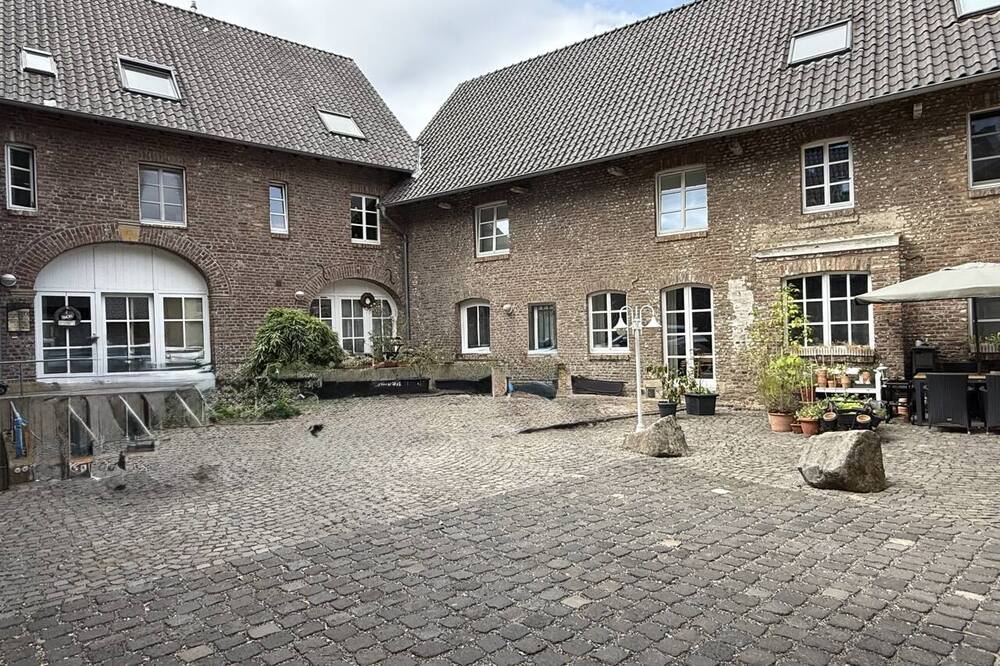 Thumbnail-Krukhof - Charmante Maisonettewohnung mit Terrasse im Innenhof