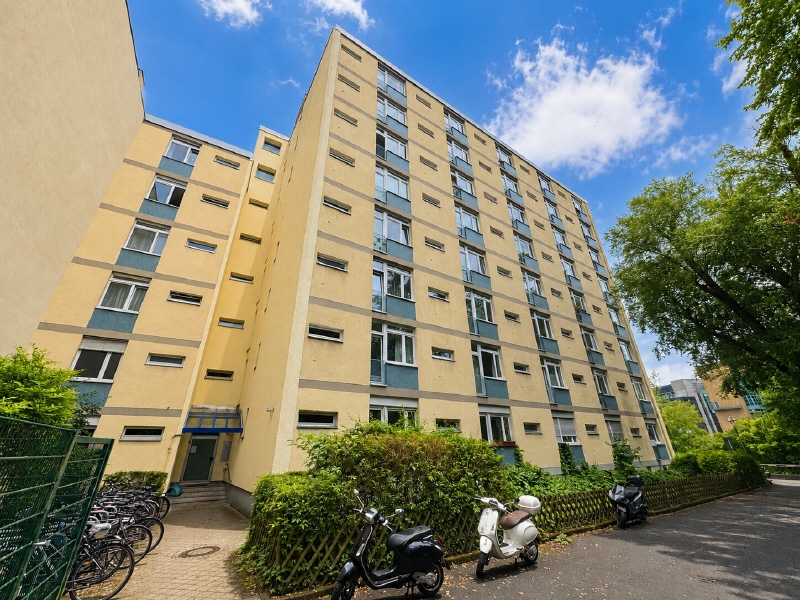 Thumbnail-freie Wohnung in Tiergarten mit Spreeblick