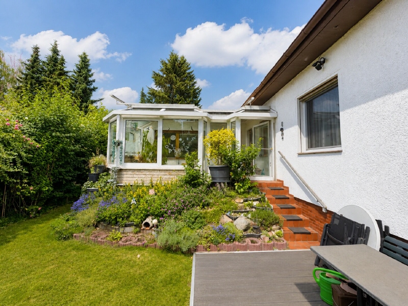 Thumbnail-Bungalow nahe U7 mit Wintergarten und Vollkeller