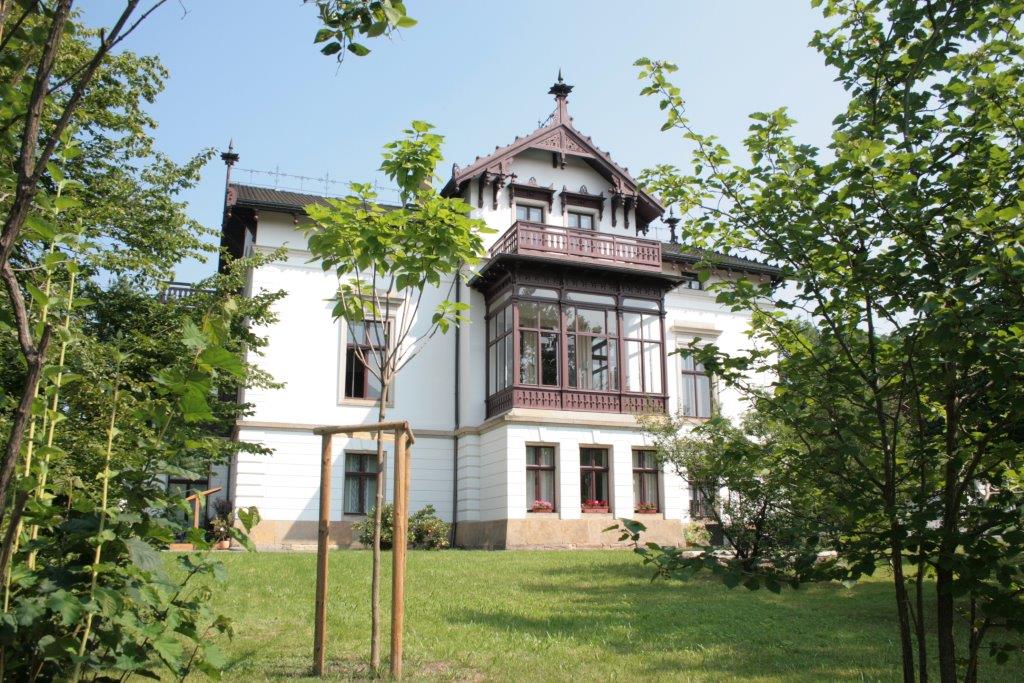 Thumbnail-Individuelle Dachgeschoß-Wohnung mit großem Balkon